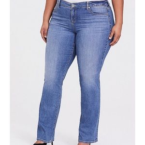 NWT Stretch Light Wash Slim Boot Jean - Tall